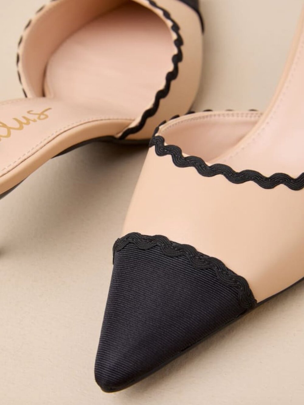 Lulu's Black and Tan Kitten Heel Mules in size 7.5 - Picture 3 of 7